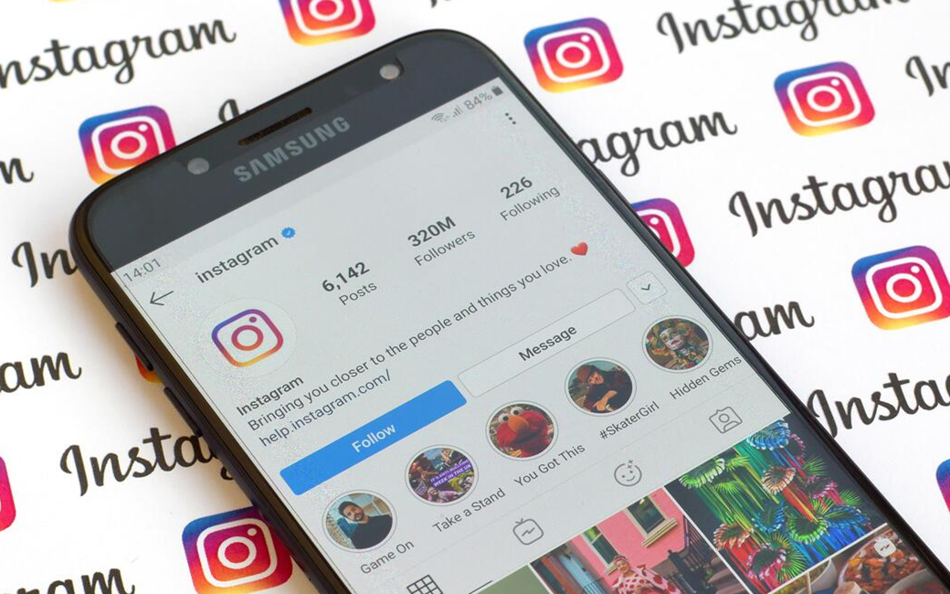 Watermarked vs Clean Instagram Download